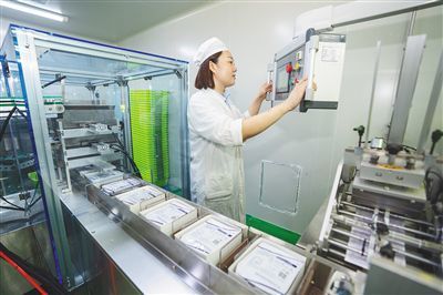定安:国产医疗器械解决手术难题