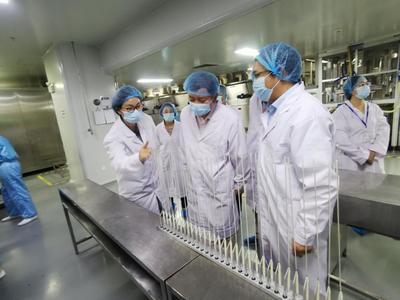 国家药品监督管理局器械监管司王者雄司长一行调研海南医疗器械生产企业